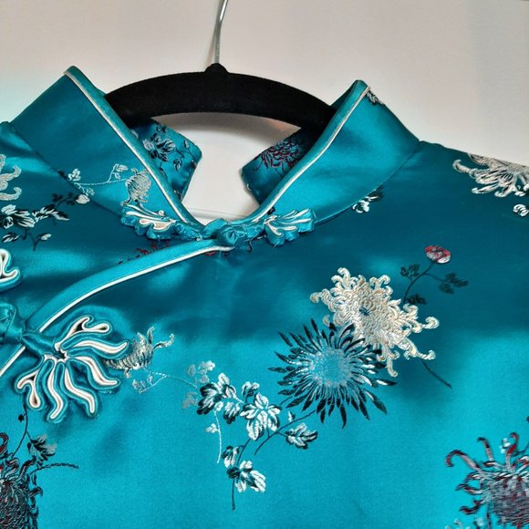 Vintage Judy's Chinese Collar Dress (Cheongsam) - Picture 3 of 6